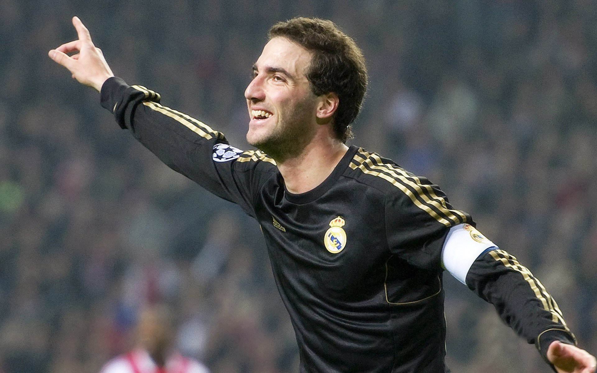 梅西新星刷新纪录表现突出，FPX前途光明！再创辉煌时刻